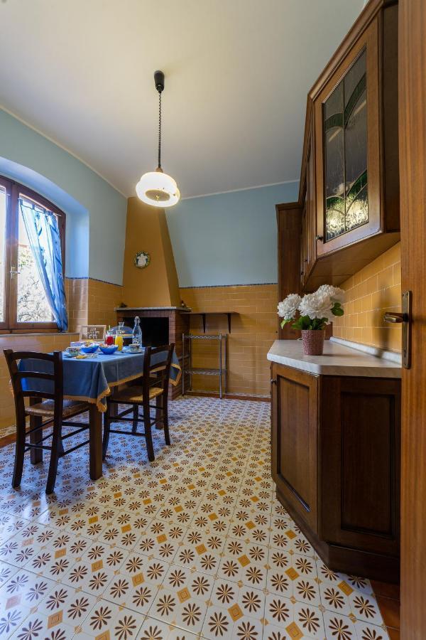 Casa Clara Villa Montecchio  Exteriör bild